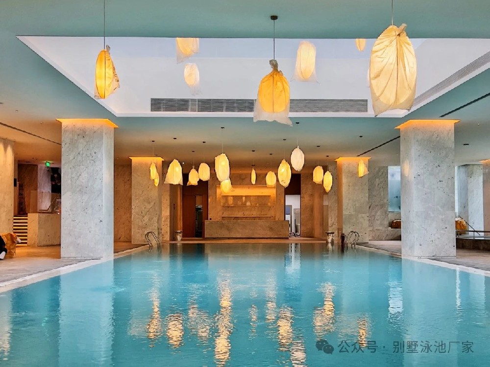 室內(nèi)恒溫泳池霧氣重怎么辦？3 個實用妙招徹底解決，告別潮濕困擾！